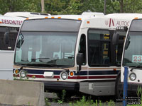 Autocars des Chutes 04104 - 2004 Novabus LFS (ex-Autocars Québec 04-104)