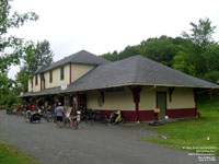 Mont-Rolland station, Ste-Adèle,QC