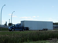 Unidentified International truck